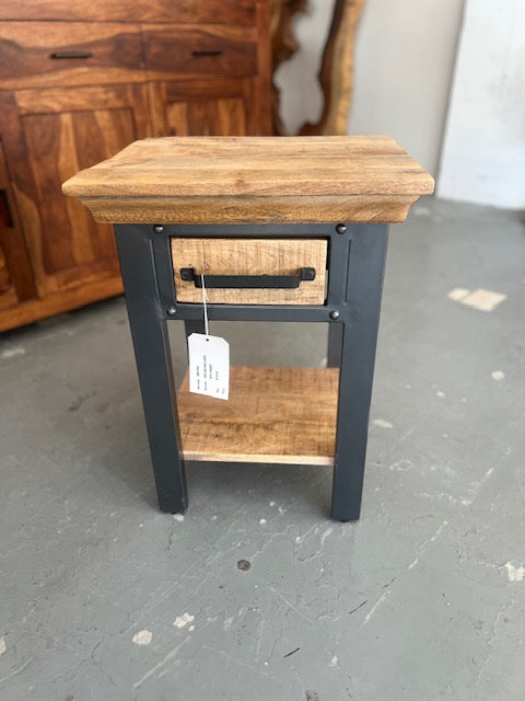 Table d'appoint en Manguier et métal 24x18x16''