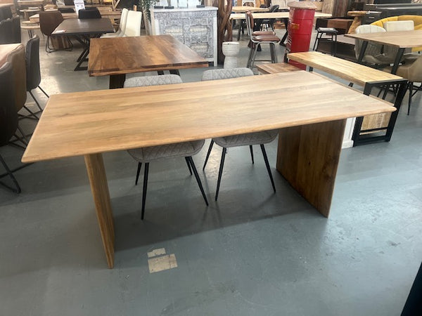Table a manger Manguier 72x40''