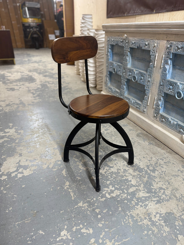 Tabouret ajustable Brooks