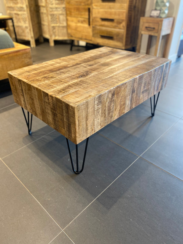 Leeds rectangular coffee table