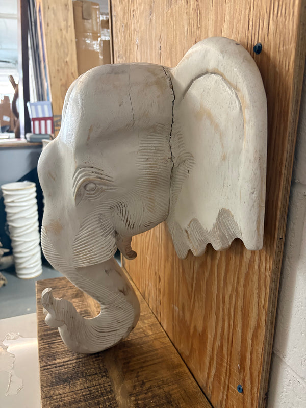 Tête d’éléphant en bois massif 20x20.5''