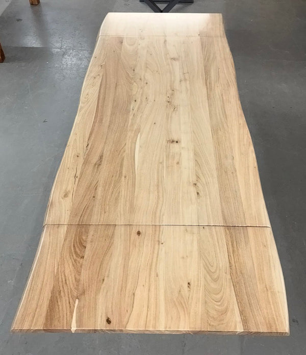 Table à manger extensible en Acacia blanchi 63x36''+ 2x16''