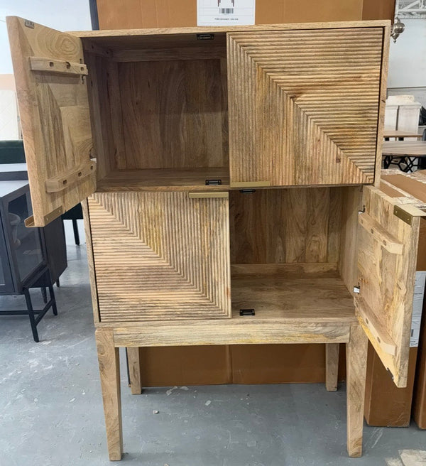 Buffet haut 4 portes 56x35.5x15.75''