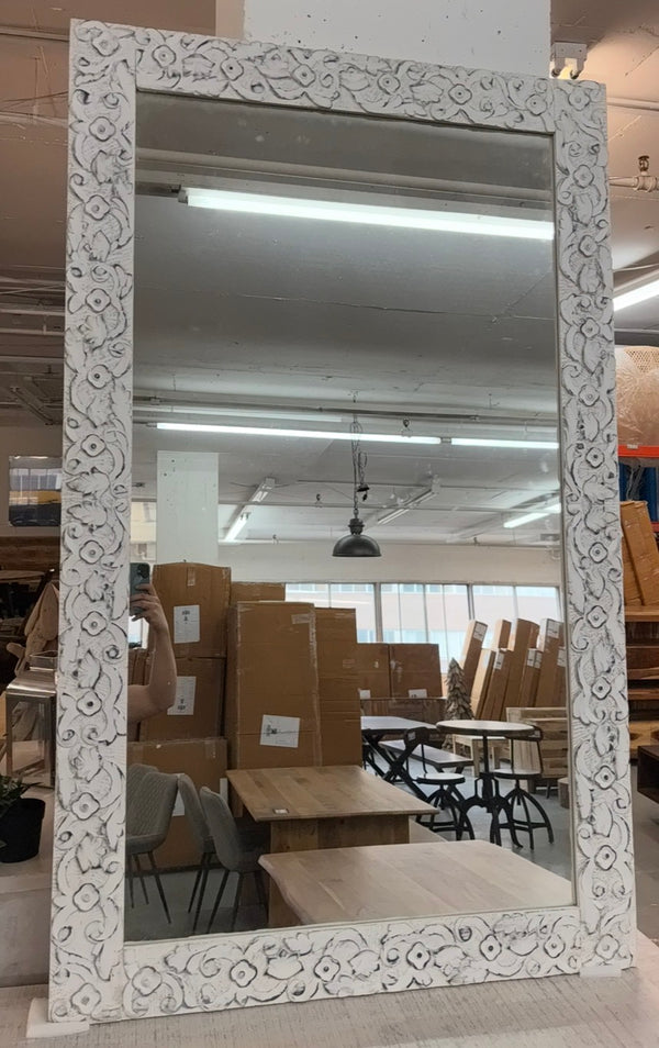 Miroir en Manguier blanchi 59x36''
