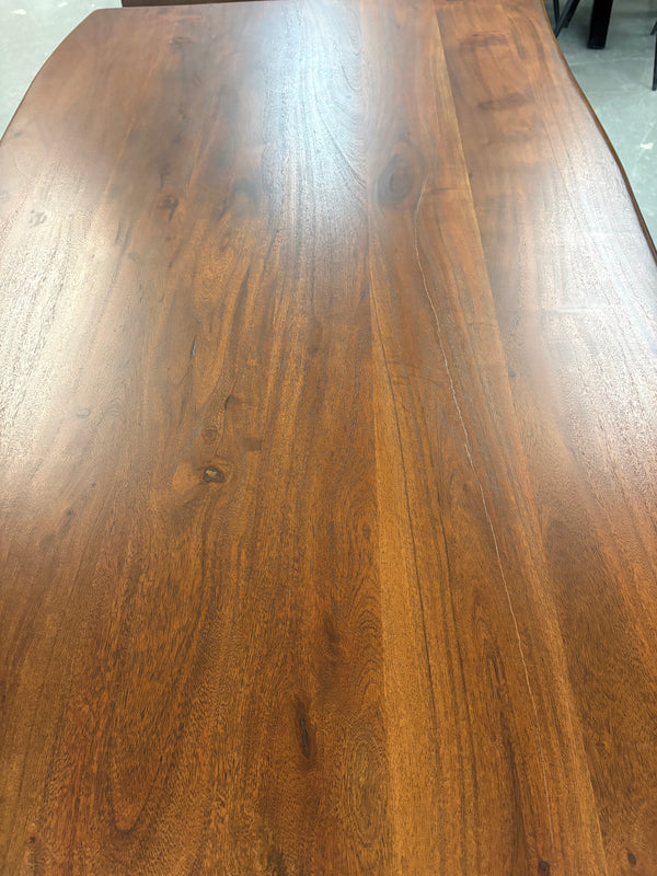 Table à dîner en Acacia noisette 63x36''