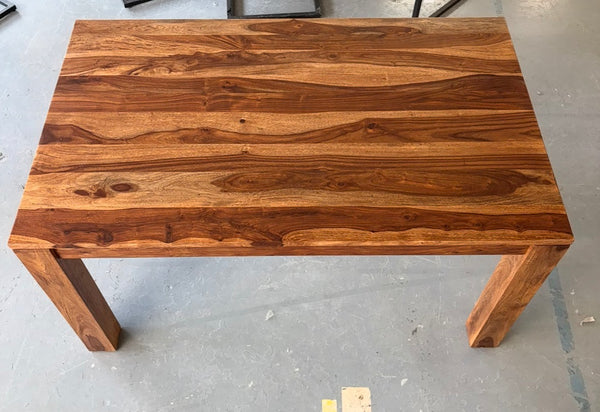 Table à dîner en Bois de Rose 59x36''