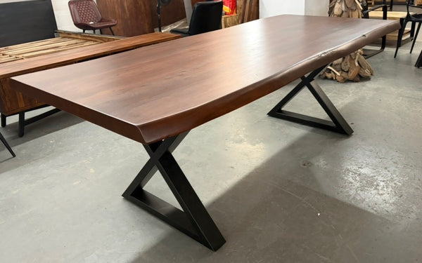 Table à dîner en Acacia noisette 84x40''