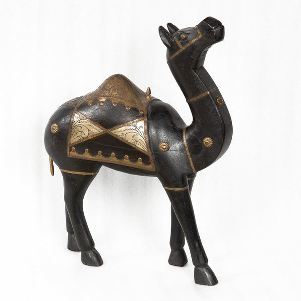 Chameau en bois de manguier avec détails en métal — 4×12×16" — PA22122