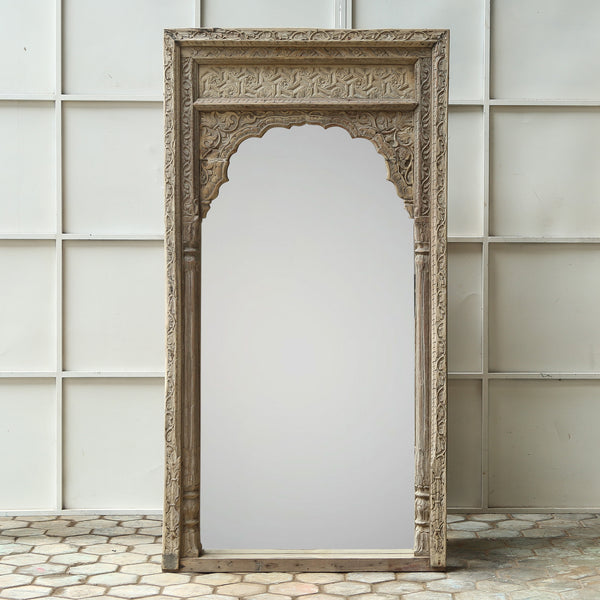 Miroir arche sculpté ancien — bois massif patiné 86×4×45"