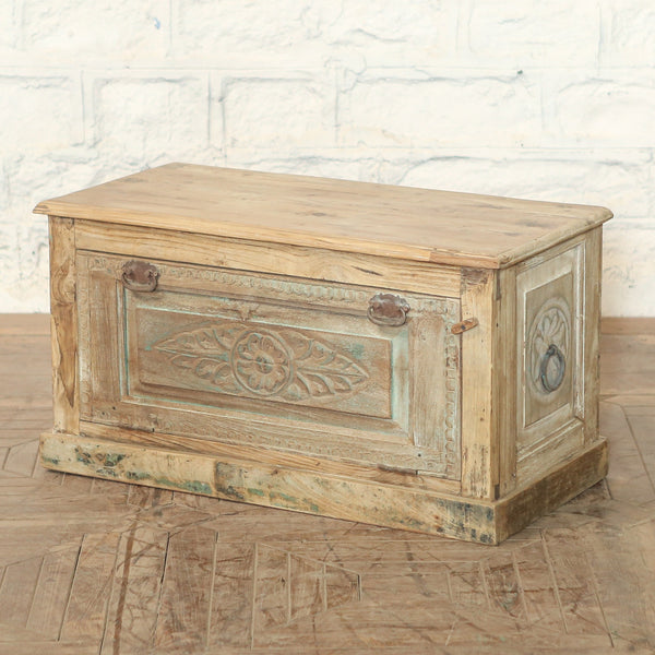Coffre en bois de teck — 33×16×18" — PA32566