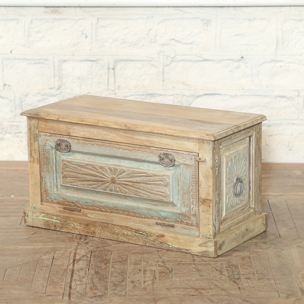 Coffre en teck et bois d’acacia — 33×16×17" — PA32569