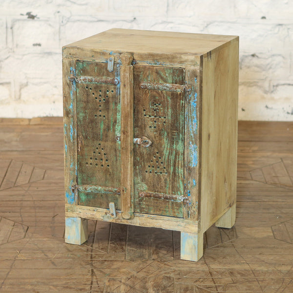 Table de nuit 2 portes en teck et manguier — 18×17×26" — PA32597
