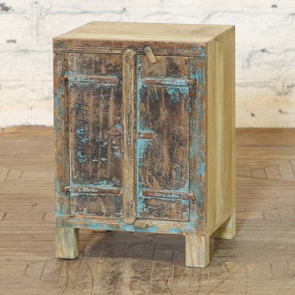 Table de nuit 2 portes en teck et manguier — 18×17×26" — PA32603