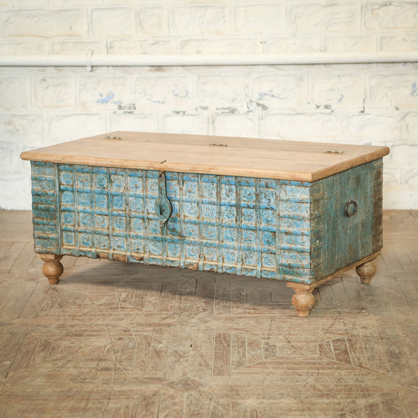 Coffre en teck et bois d’acacia — 50×26.5×21" — PA33536