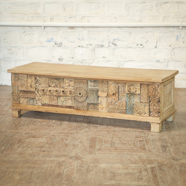 Coffre en teck et bois d’acacia — 59×20×18" — PA33538