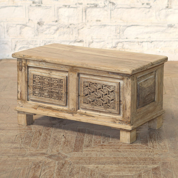 Coffre en bois de teck — 34×18×18" — PA33840
