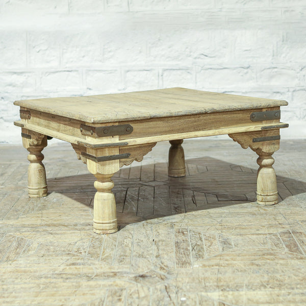 Table basse en teck et manguier — 35.8×35.8×18" — PA34738