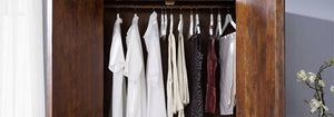 In the bedroom, laundry room or living room, wardrobes are essential for organizing your clothes.