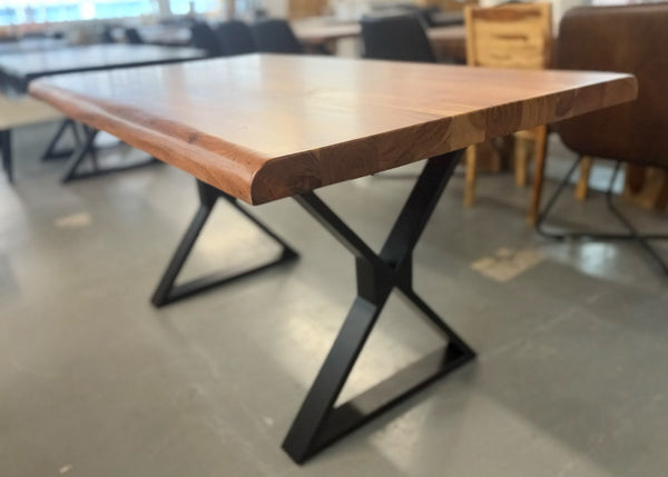 Table à dîner en Acacia Champagne 59x34''