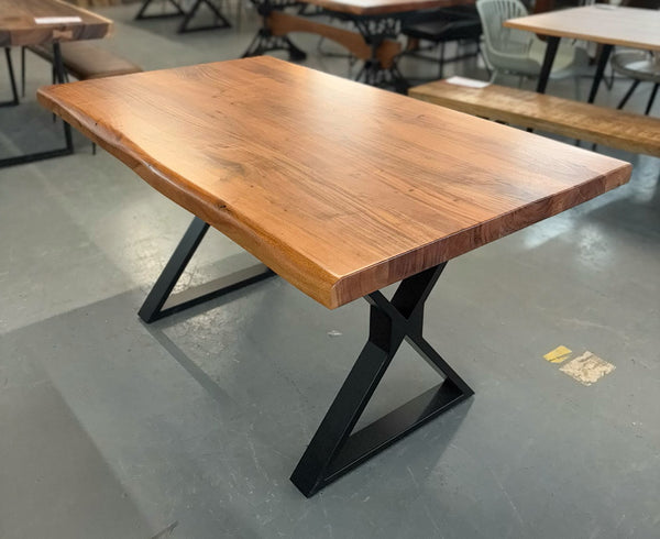 Table à dîner en Acacia Champagne 59x34''