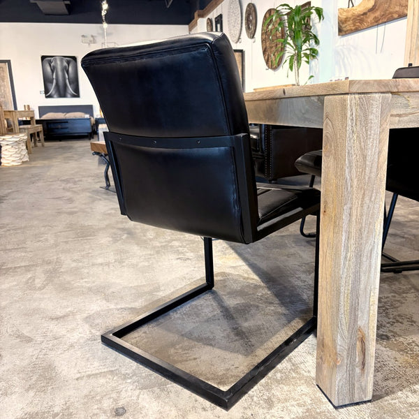 Chaise cuir noir NEWTON - Kif-Kif Import