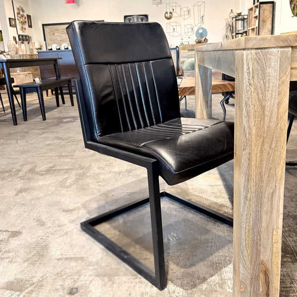 Chaise cuir noir NEWTON - Kif-Kif Import