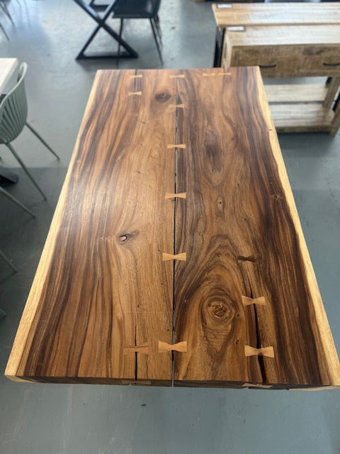 Table à manger en Suar 72x39x3''