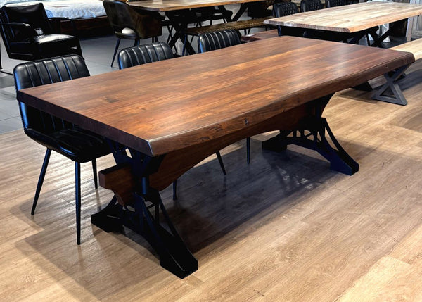 Table à dîner acacia 2" bord naturel noisette base Eiffel - Kif-Kif Import