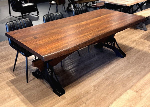 Table à dîner acacia 2" bord naturel noisette base Eiffel - Kif-Kif Import