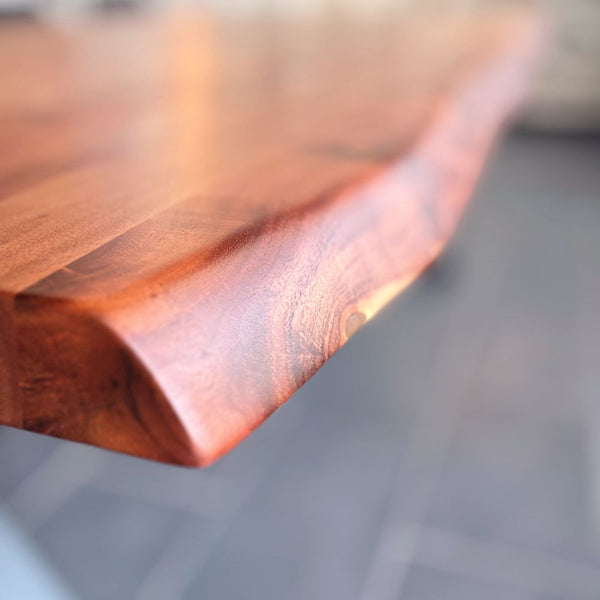 Table à dîner acacia 2" bord naturel champagne base X - Kif-Kif Import