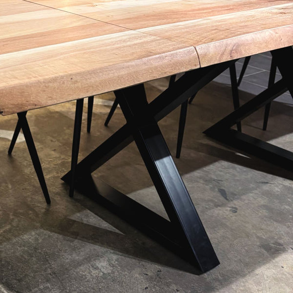 Table à dîner extensible acacia 1.5" bord naturel blanchi X - Kif-Kif Import