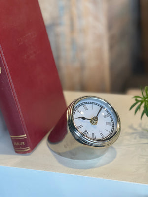 Reloj de mesa vintage de aluminio - Kif-Kif Import
